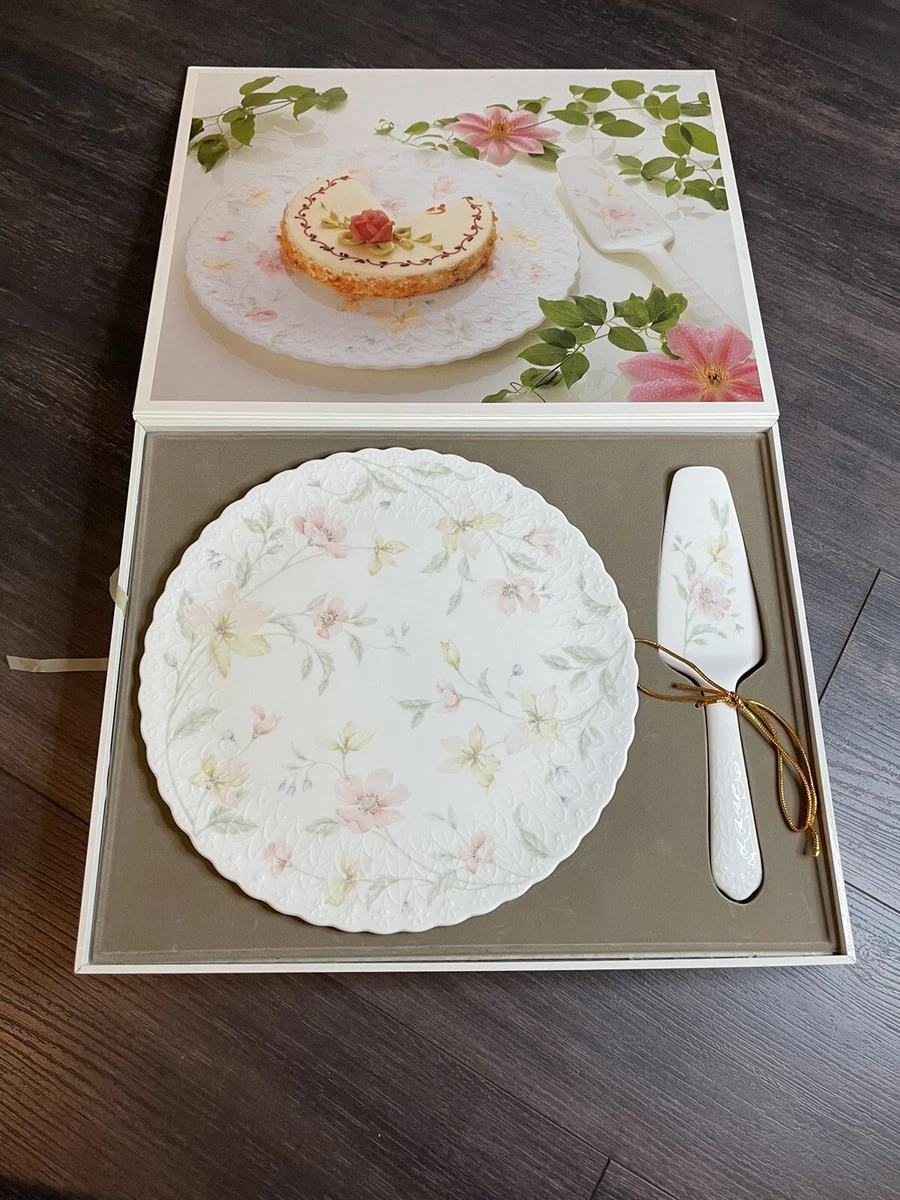 Mikasa cake plate outlet