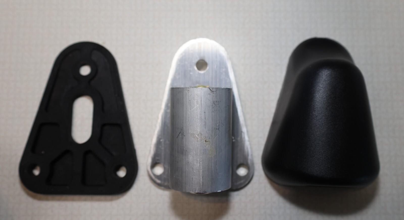 Pana-Pacific Side Body Mount Assembly for Cascadia Part # PFCPP803218 NEW