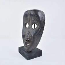 Dan Deangle Mask Liberia