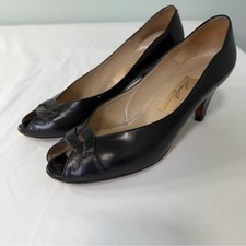 VTG Amalfi by Rangoni Heels Pumps Shoes Black Leather Peep Toe Women's Sz 7.5B