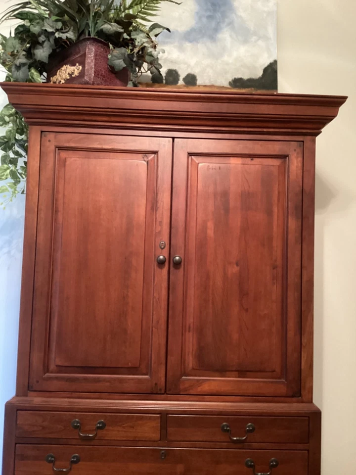 armario lexington madera maciza Foto 2 de 4