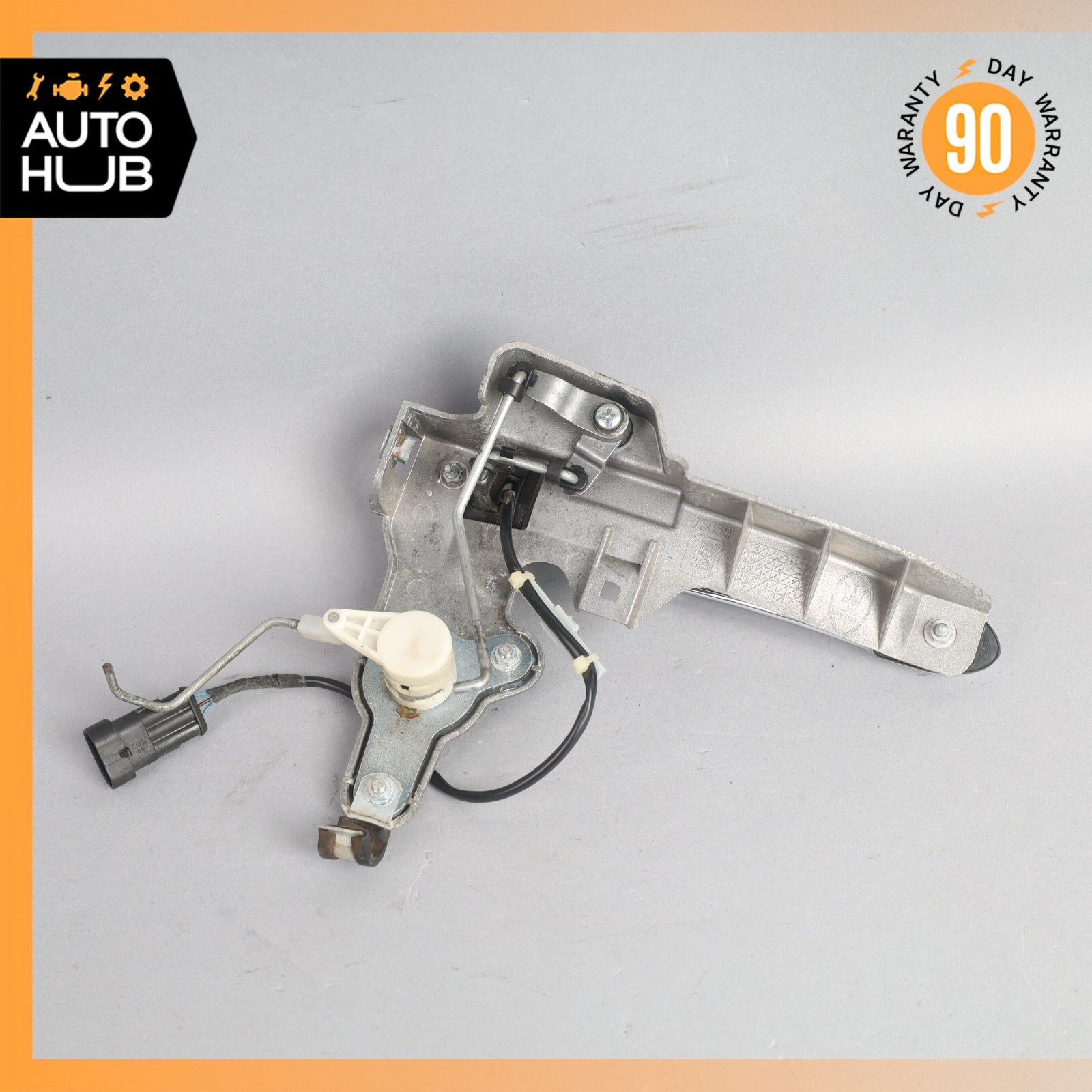 03-13 Maserati Quattroporte S M139 Front Left Side Exterior Door Handle OEM 79k