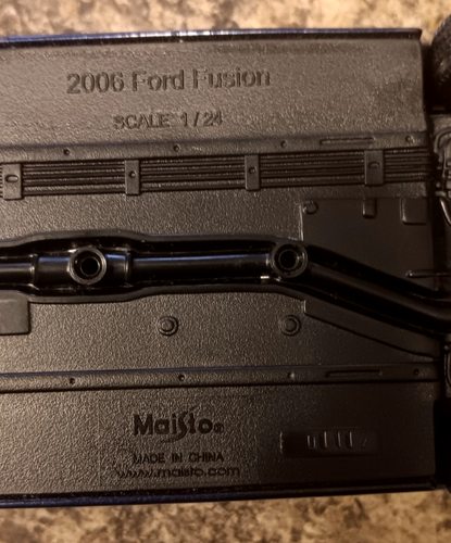 2006 Ford Fusion Sport Sedan 1/24 Maisto ! - Picture 4 of 4