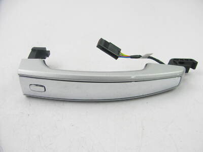 NEW GM Passive Entry Front Left / Right Exterior Door Handle Silver Ice 22759593