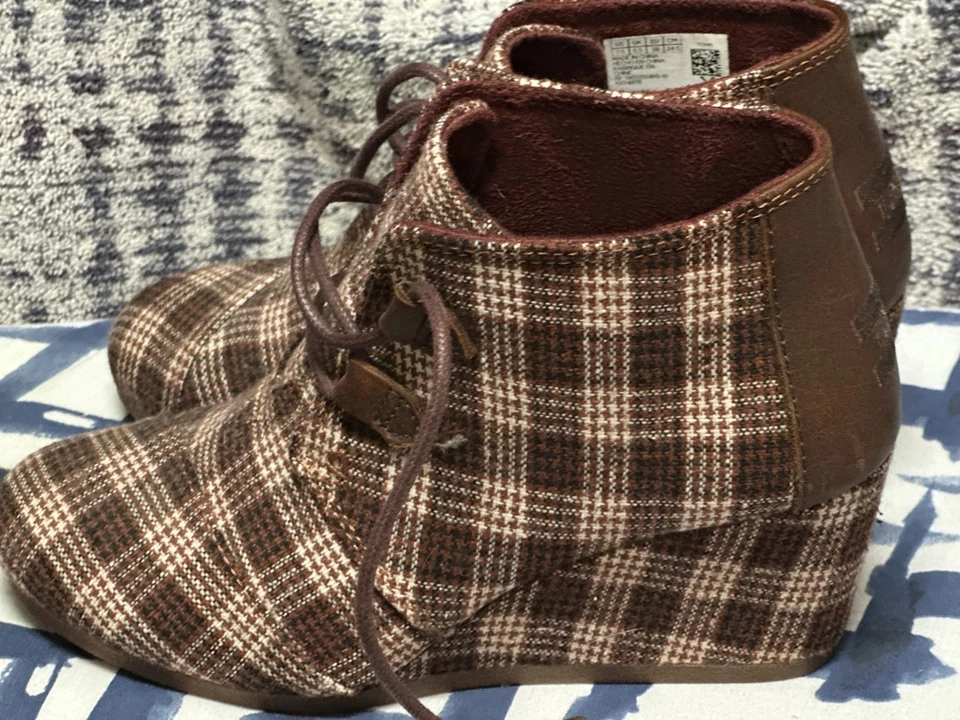 Botín de cuña Toms Kelsey para mujer de lana a cuadros rojo marrón talla 6,5 otoño festivo Foto 2 de 4
