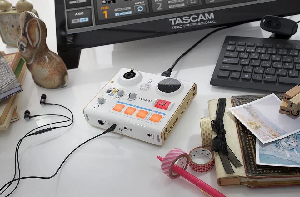 Tascam US-32 MiniStudio USB Podcasting Broadcast Audio Interface - Image 2 of 4