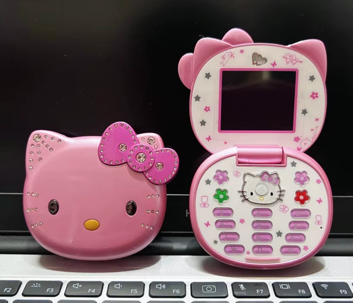 Sanrio Cartoon Kids Phone - Hello Kitty Flip Phone 4G With Camera