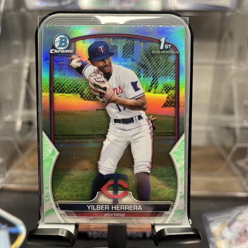 2023 Bowman - Chrome Prospects Yilber Herrera #BCP-86 Lunar Glow Refractor (RC)