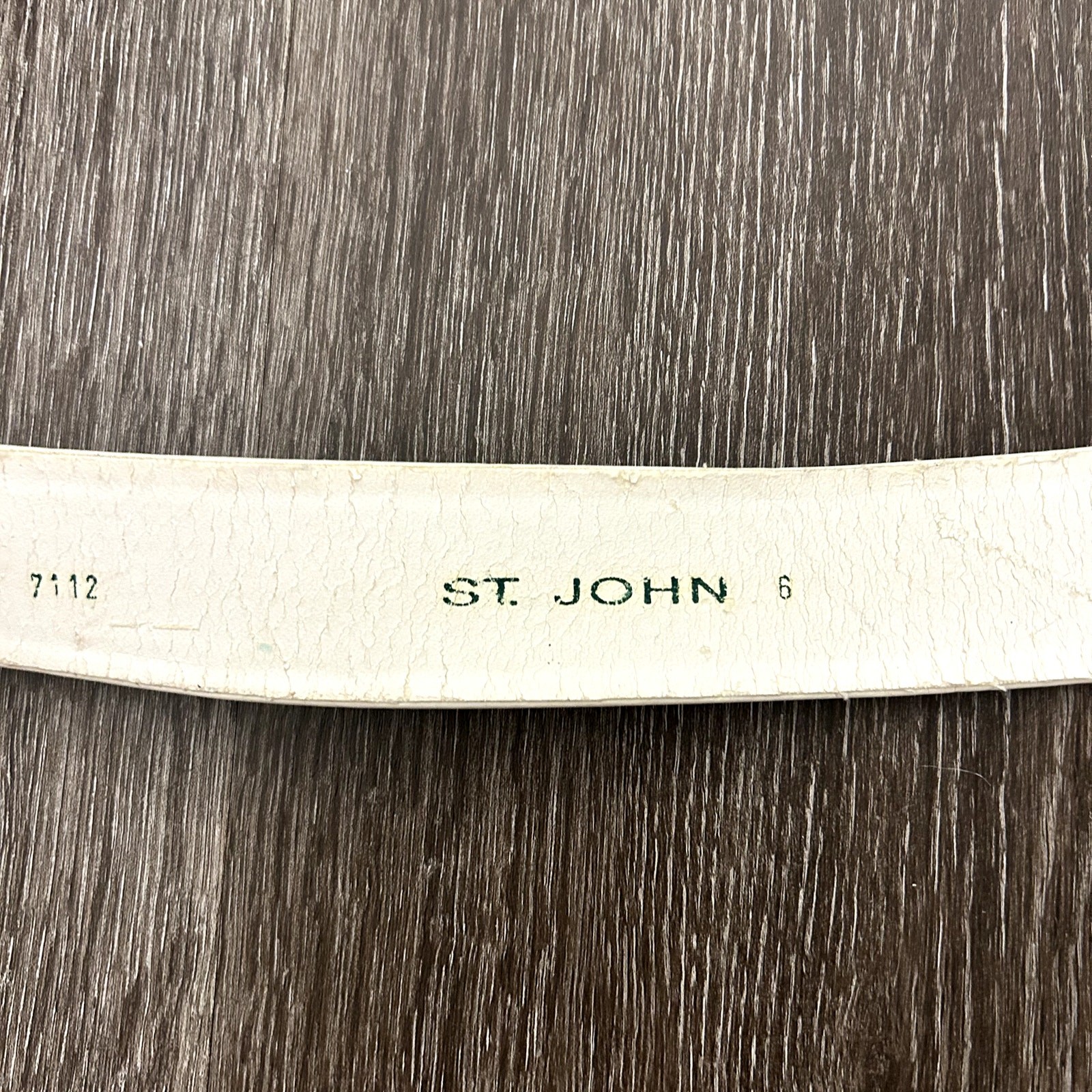 Vintage St. John White Leather Belt Sz 6 Gold Sta… - image 3