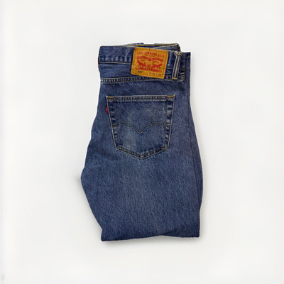 Levis 505 Regular Fit Jeans, Size 34 x 32 - Blue 100% Cotton.