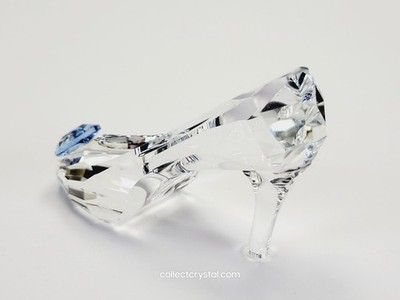 Swarovski Figurine Disney 2015 Cinderella's SLIPPER 5035515 for