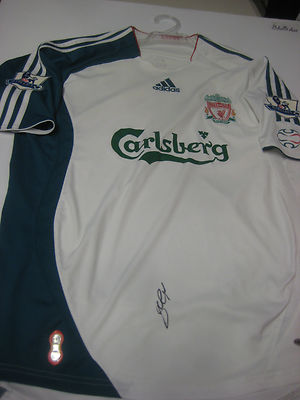 LIVERPOOL- STEVEN GERRARD HAND SIGNED 2006-07 THIRD JERSEY + PHOTO