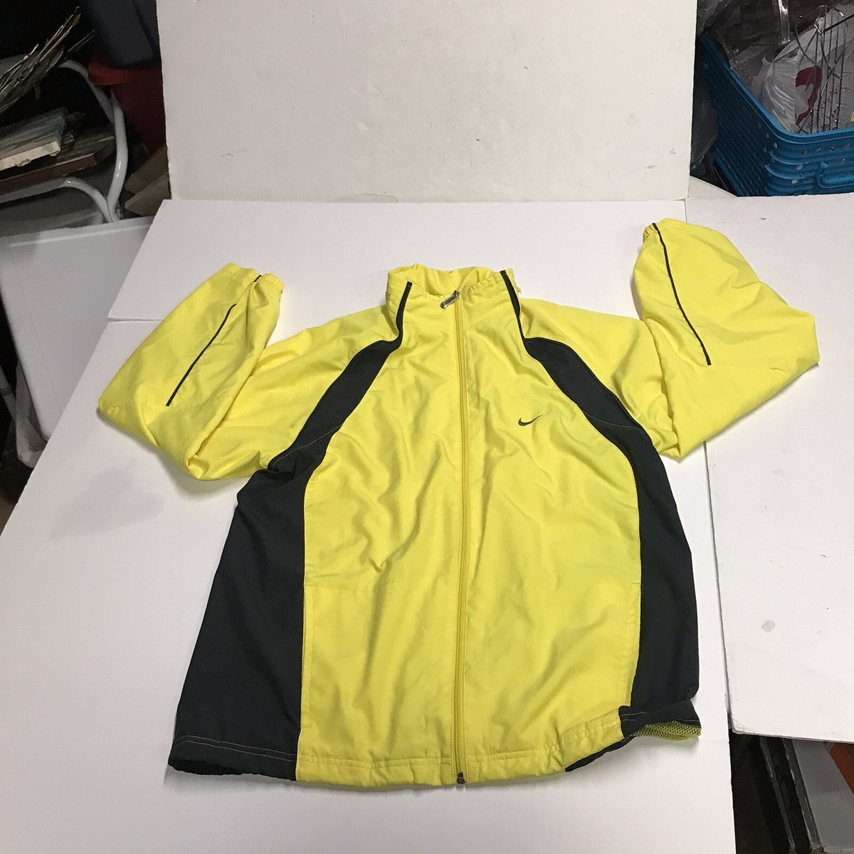 Nike Yellow Black Size L Large Full Zip Windbreaker Jacket Hooded