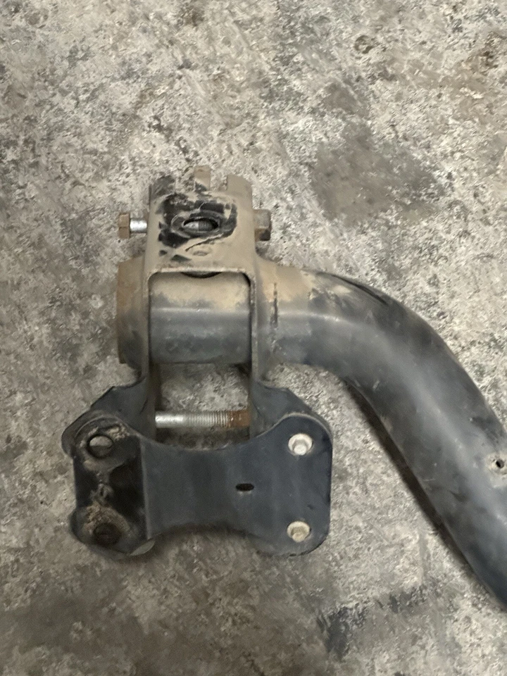 2017 DODGE RAM 2500 3500 MEGA CAB TRAILER TOW TOWING HITCH OEM 2" - Image 3 of 4