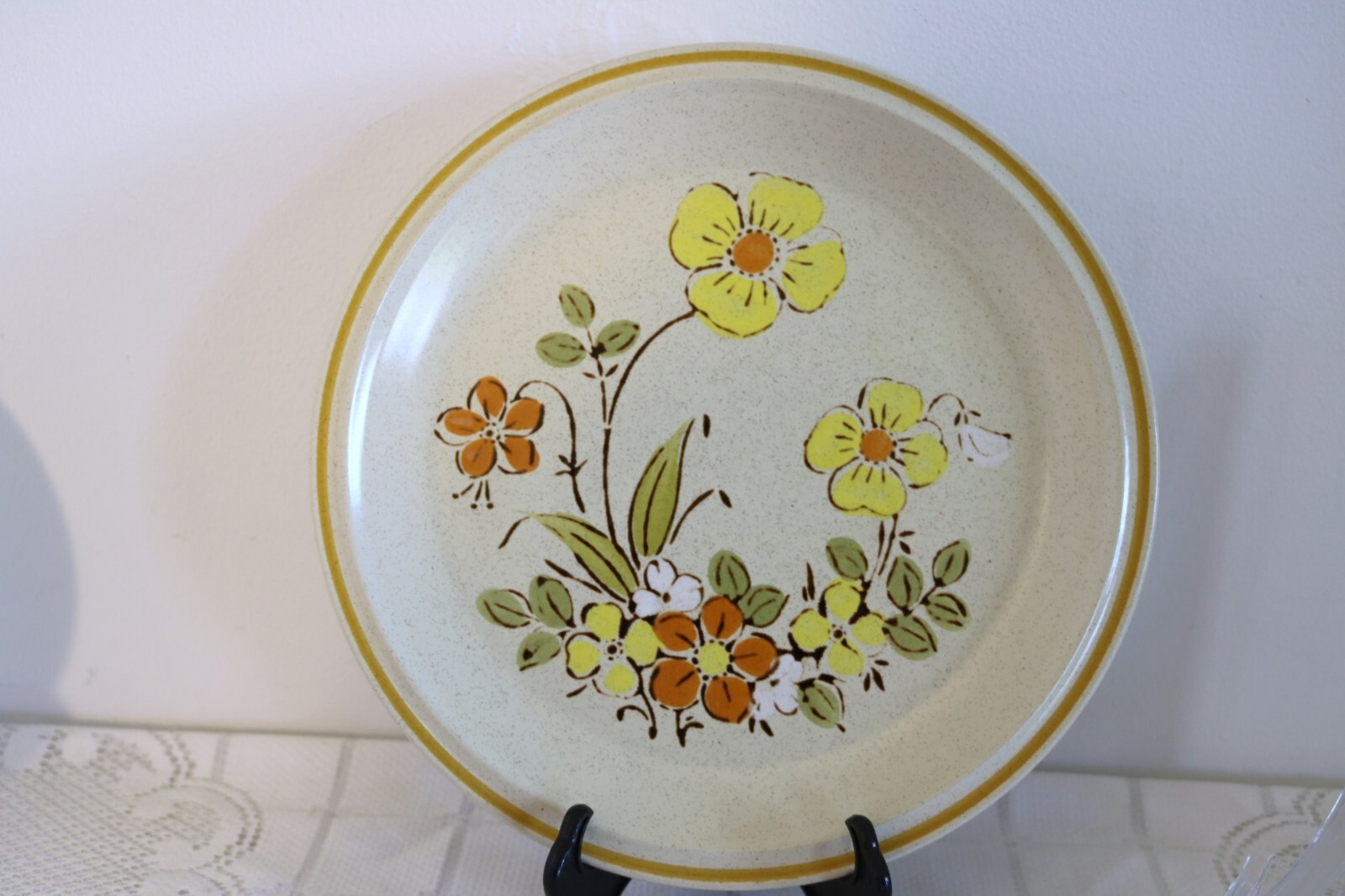 Sunshine Flowers Hearthside Garden Festival Plates HEARTHSIDE