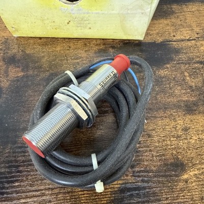 Square D 18MM PSF121 Standard Barrel Inductive Proximity Sensor 24-240VAC