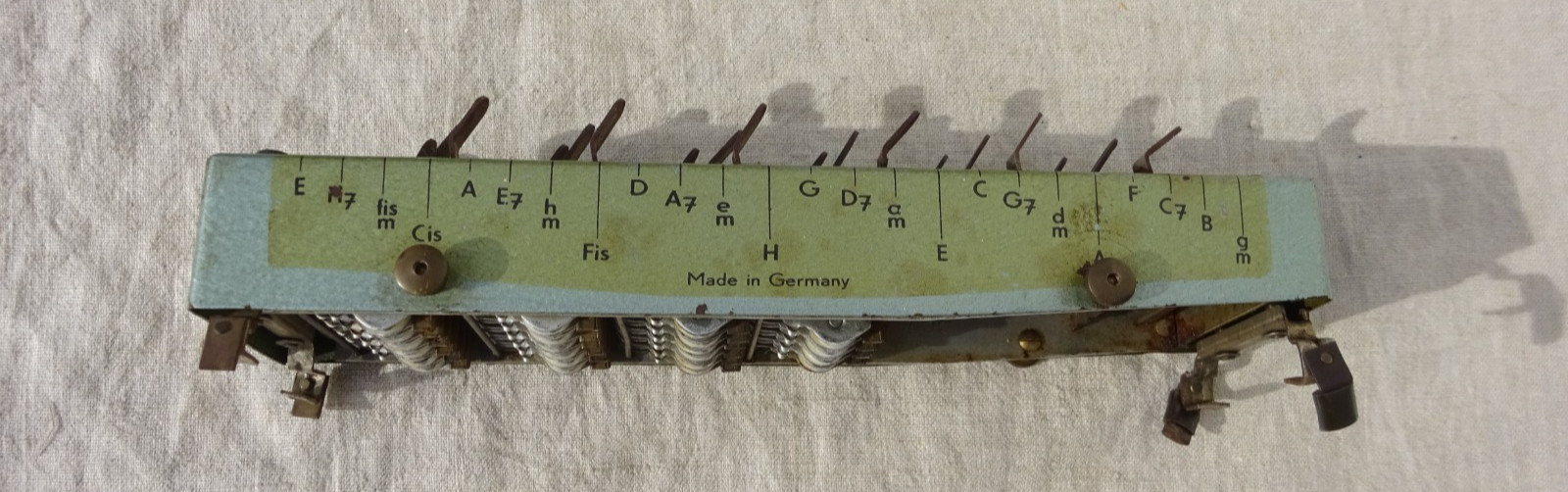 Alter Aufsatz für Gitarre Laute  Marma Guitarola