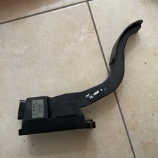 nissan terrano throttle pedal r20 99 - 06  0281002591