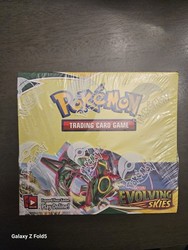 Evolving Skies Booster Box (36 Packs)
