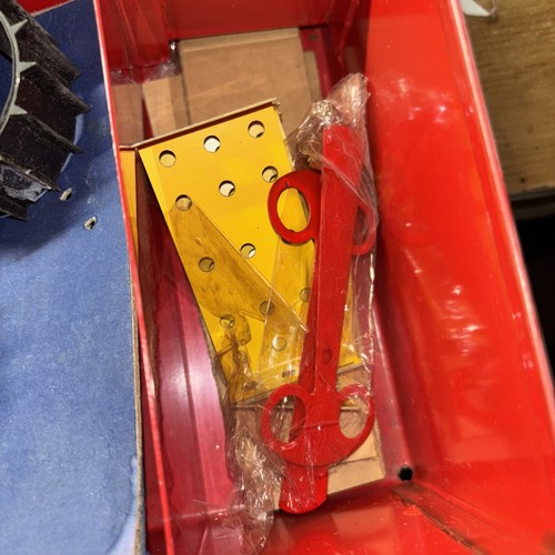 erector set vintage No10093. Walking Robot. No Guarantee It’s Not Missing Parts - Picture 17 of 24