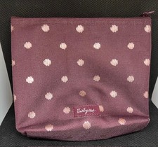 Thirty-One Small Zipper Pouch  Twinkling Plum Pattern     EUC