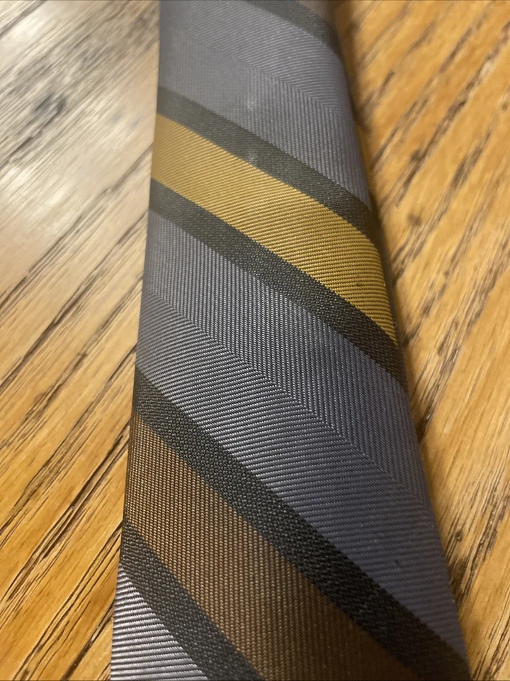 Corbata ajustada a rayas Carson Pirie Scott usada en excelente estado vintage años 50 60 hecha en excelente estado en EE. UU. Foto 3 de 4