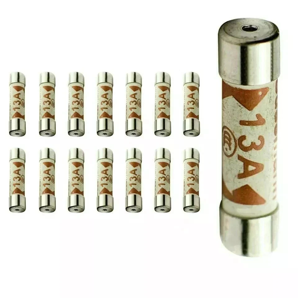 Pack of 10 plug top fuses in blister packaging