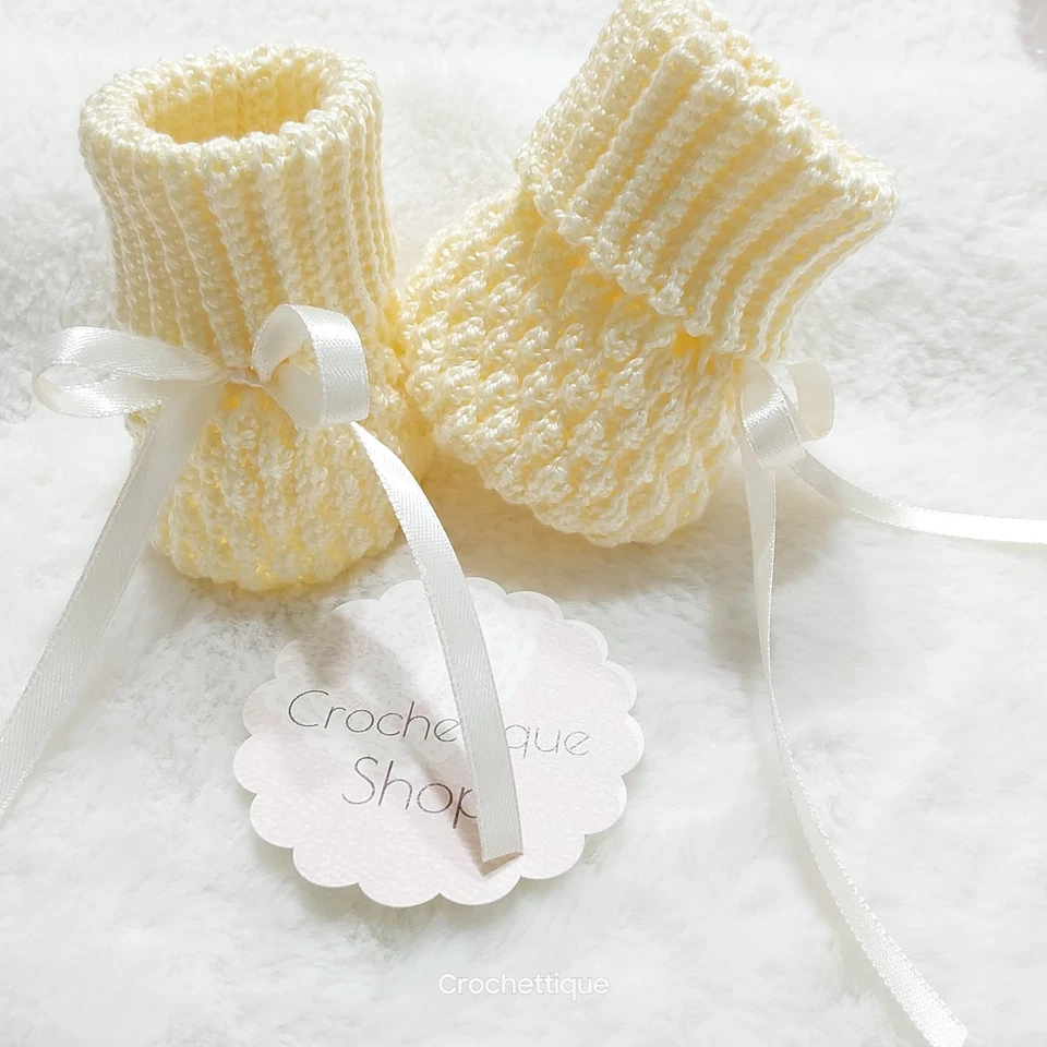 Botines de bebé de ganchillo hechos a mano Foto 4 de 4