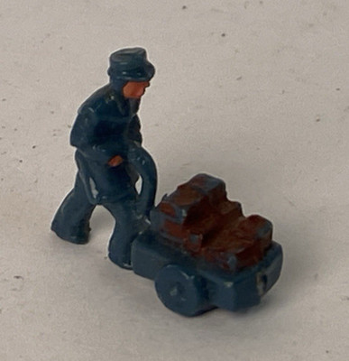 Vintage Wiking HO T86 86 Baggage Porter With Cart Blue