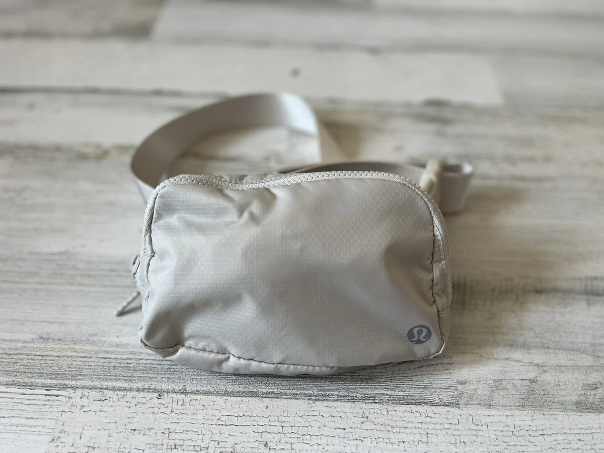 NEW Lululemon everywhere belt bags black and white Opal Women's handbags