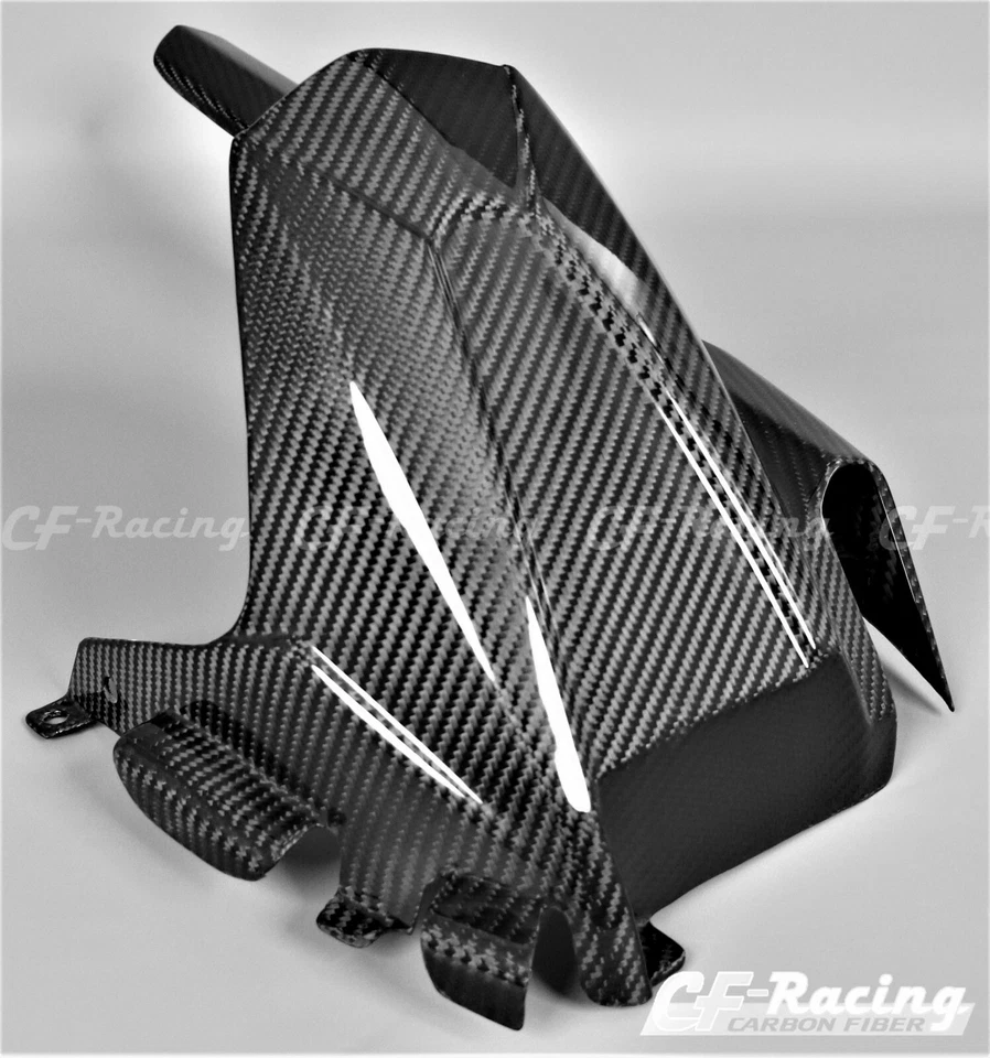 Abrazador trasero Suzuki GSX-S750 2018-2021 - 100 % fibra de carbono Foto 3 de 4