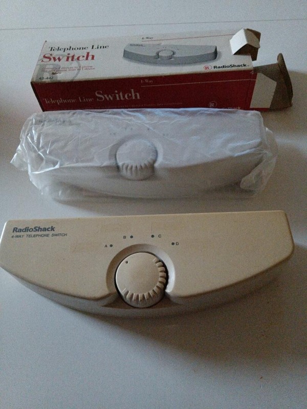 VINTAGE-(2-NEW) Radio Shack 4-Way Telephone Line Switches 43-442
