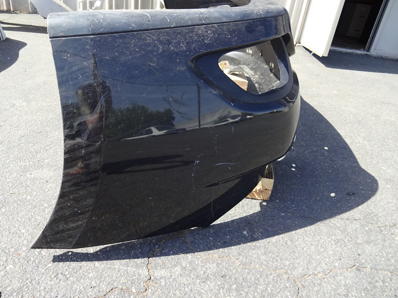 Maserati GT GranCabrio - Rear Bumper w/Parking Sensors Used Black # 980145004