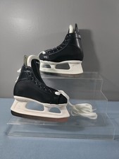 NEW CCM RAPIDE 101 ICE HOCKEY SKATES YOUTH JUNIOR SIZE 1 BLACK 30928-9436