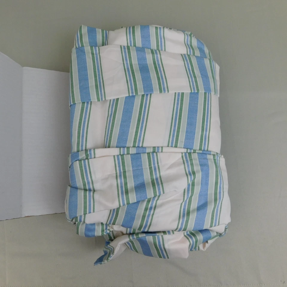 Juego de funda nórdica y fundas de satén de mezcla de algodón Room Essentials a rayas, King #8933 Foto 3 de 4