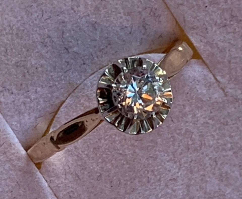 SUPERBE BAGUE ANCIENNE EN OR JAUNE 18 CARATS 750 AVEC TRES BEAU SAPHIR BLANC ! - Photo 4/4