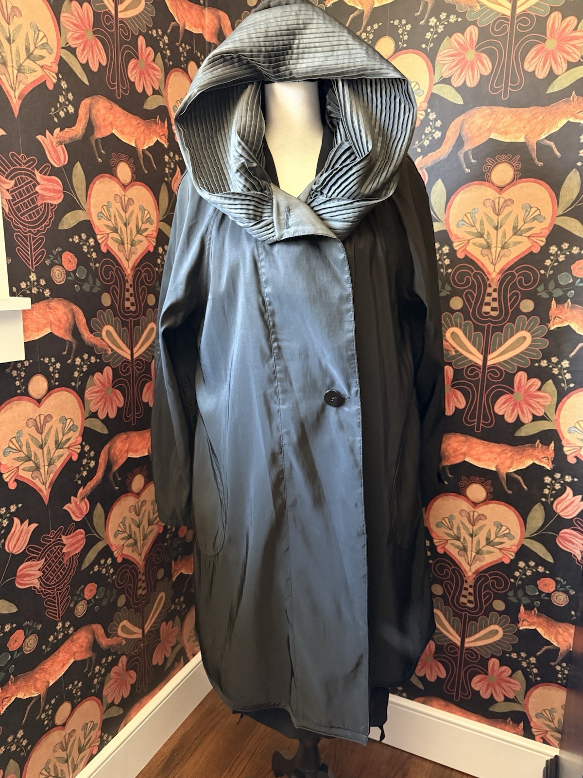 Mycra Pac Raincoat Jacket Black Coat Dark Gray  M/L Pockets Hood USA Donatella