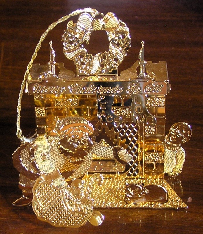 VINTAGE 1997 DANBURY MINT 23K SANTA'S VISIT ORNAMENT