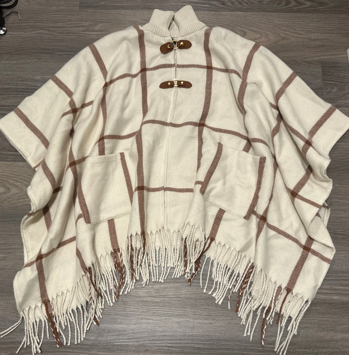 NEW Marc New York Fringed Windowpane Poncho Cape Women’s One Size With Pockets