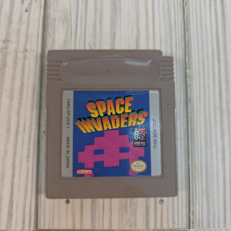 Space Invaders (Nintendo Game Boy, 1994) - Authentic