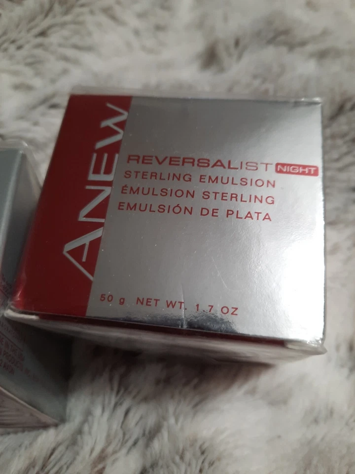 Nuevo Avon Anew Reversalist Juego de Crema Renovadora Día y Noche FPS 25 1,7 oz Esterlina Foto 3 de 4