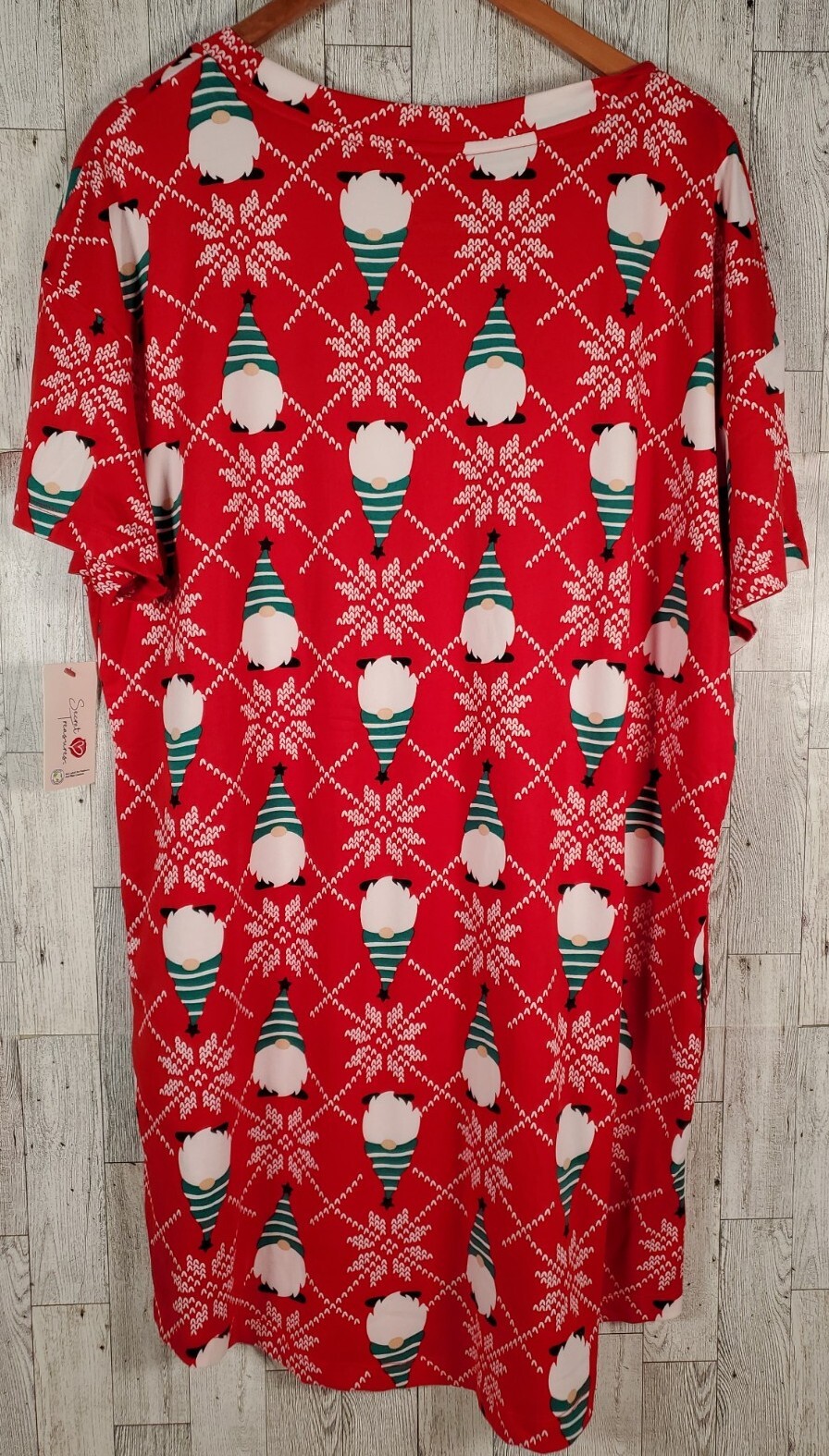 Secret Treasures Sleep Shirt Size Sm/Medium GNOMES Christmas Red