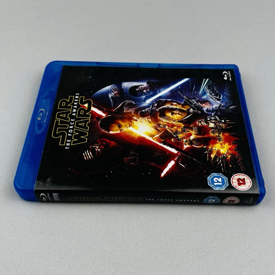 Star Wars The Force Awakens Blue-ray Cert 12 - Image 2 of 4