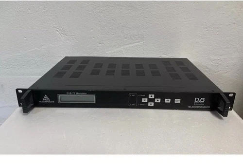 DVB-T2 MODULATOR TRANSMITTER 36-900 MHZ PROFESSIONAL INPUT ASI LIKE NEW