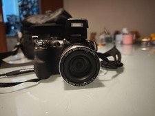 Fujifilm FinePix S4000 Bridge Camera 14MP 30x Zoom 3in LCD Flash Black
