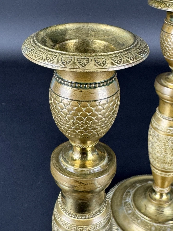Coppia Antichi Candelabri Impero In Bronzo Epoca XIX Sec. - Immagine 3 di 4