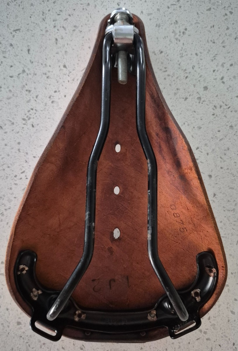 Brooks Champion Standard B17 Honey Saddle with bonus saddle bag | eBay