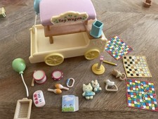 Sylvanian Families Calico Critters Toy Wagon with Accessories