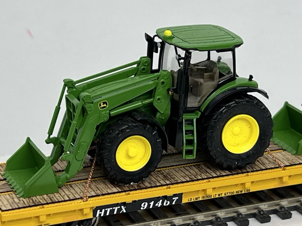 Walthers 68’ Ralphstrains custom TTMX 80632 JohnDeere Tractor loaders 1/87 - Image 2 of 4
