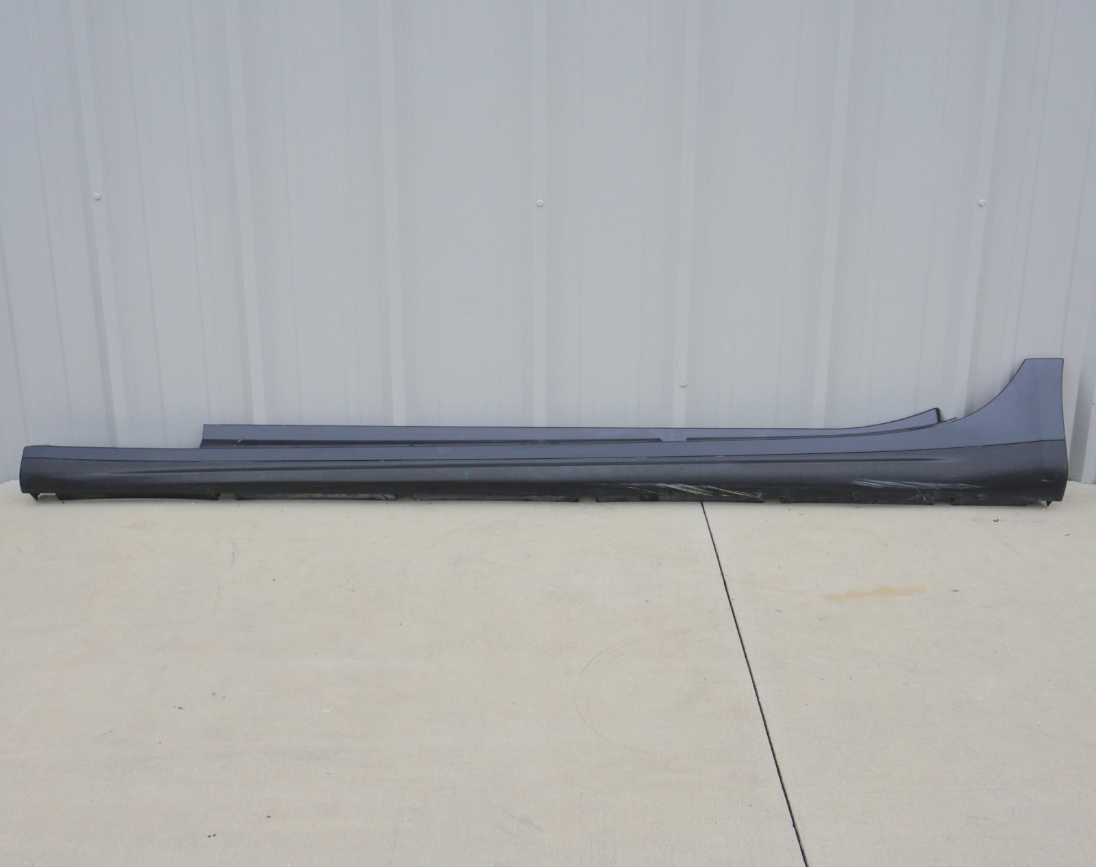 2014 - 2022 Maserati Ghibli Left Driver Side Rocker Panel Skirt Molding OEM